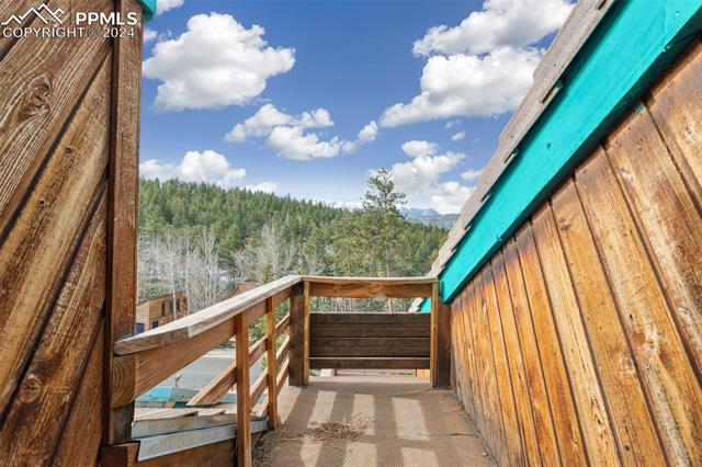 1220 Ponderosa Way