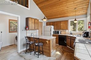 1220 Ponderosa Way