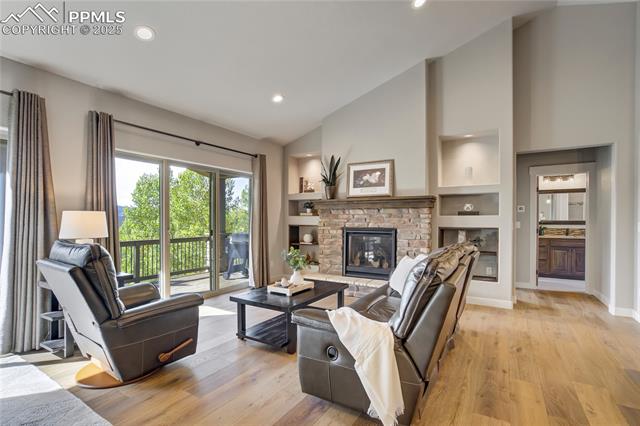 1030 Locklin Way