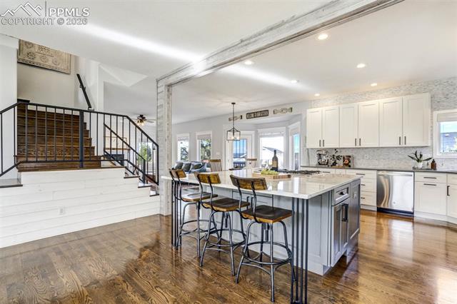 8415 Lauralwood Lane