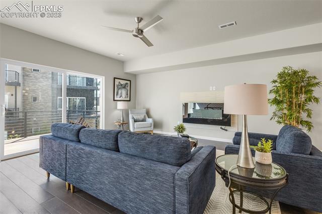 1734 Creek Edge View