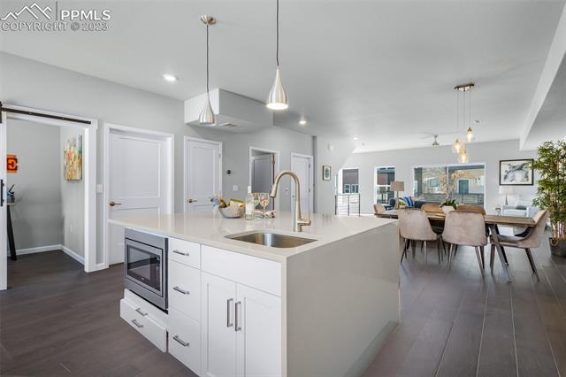 1734 Creek Edge View