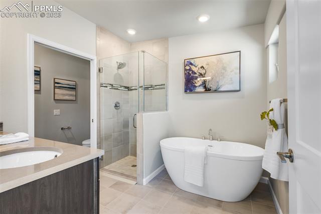 1734 Creek Edge View