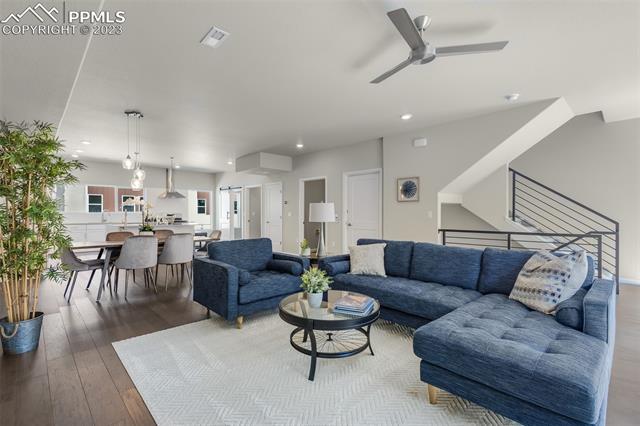 1734 Creek Edge View