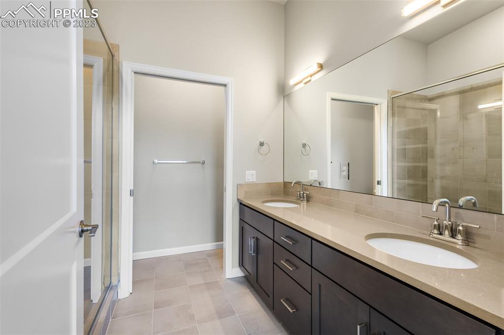 1734 Creek Edge View
