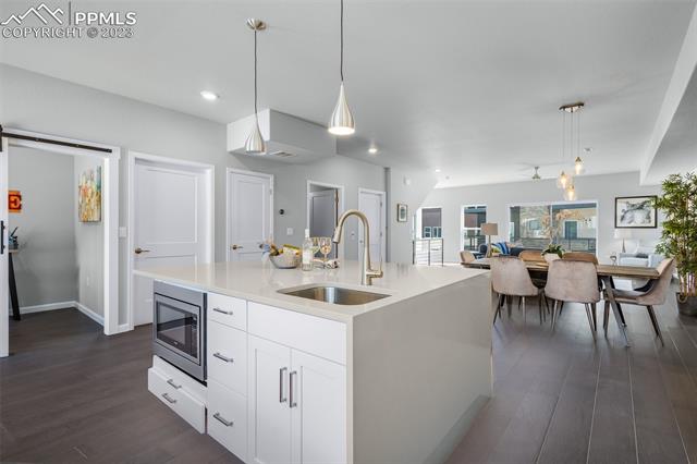 1734 Creek Edge View