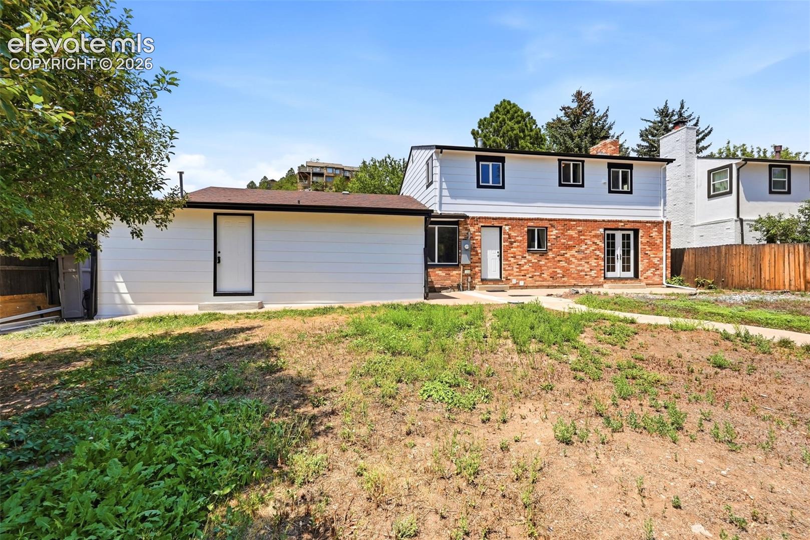 2725 Flintridge Drive