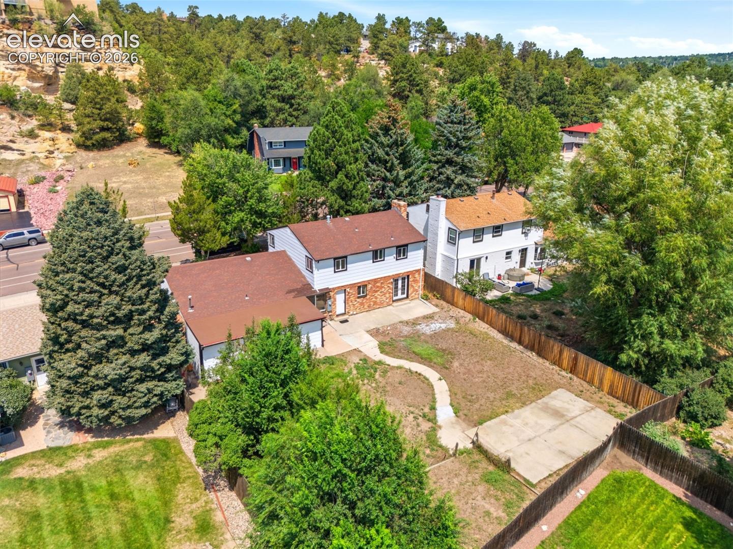 2725 Flintridge Drive