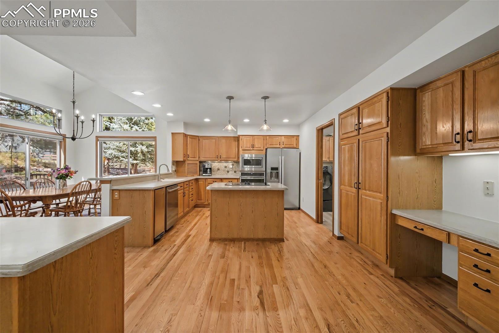 2485 Vantage Drive