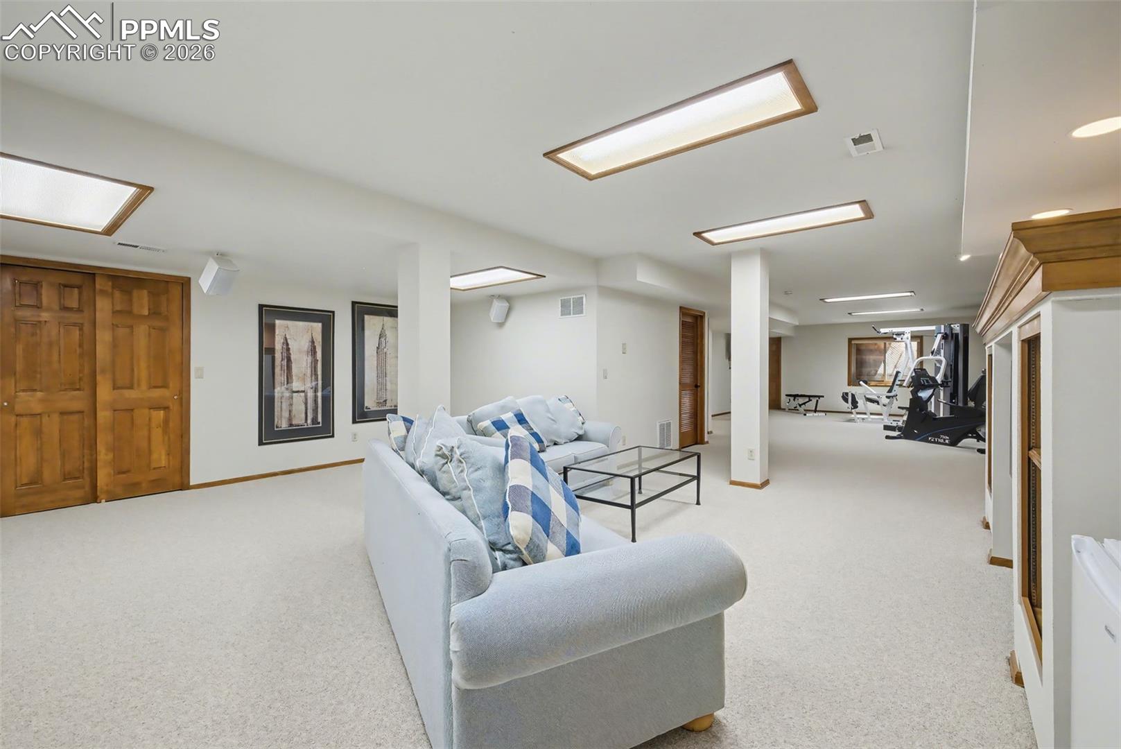 2485 Vantage Drive