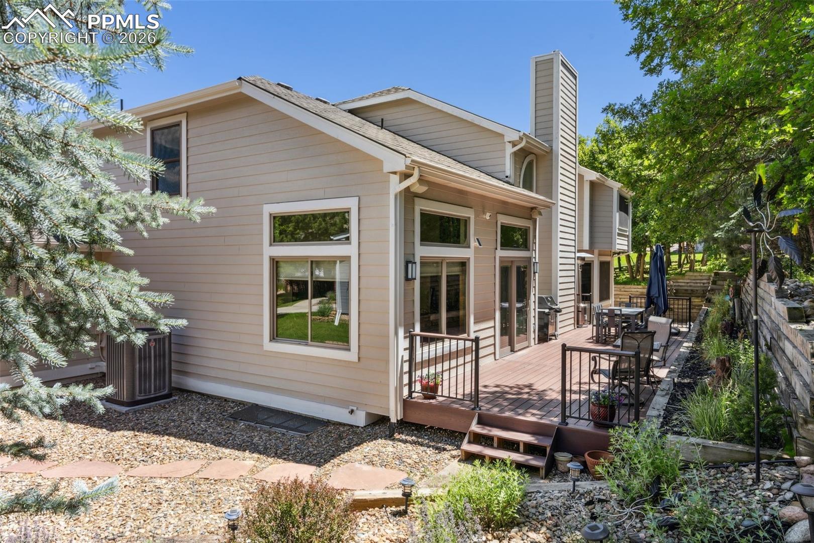 2485 Vantage Drive