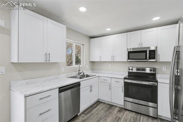 7315 Colonial Court