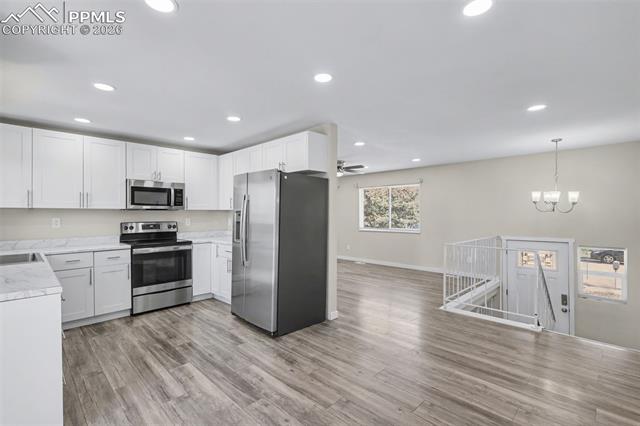 7315 Colonial Court