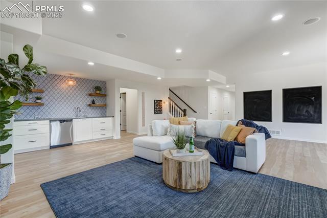 1119 Kelso Place