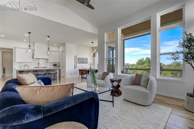 1119 Kelso Place