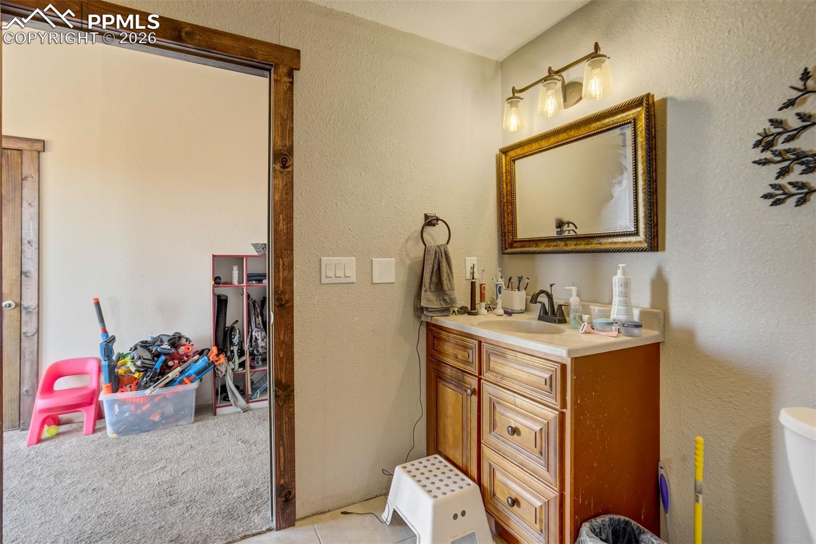 14050 Davis Road