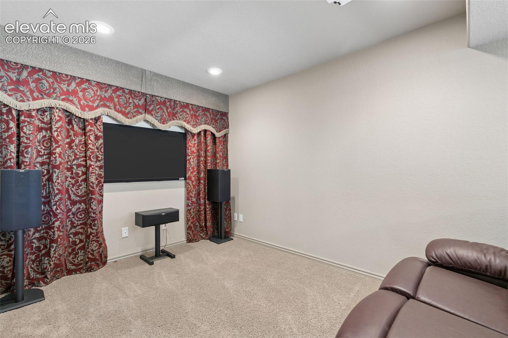 16934 Buffalo Valley Path