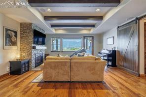 2746 Cathedral Rock View