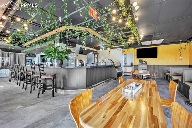 411 Lakewood Circle B533