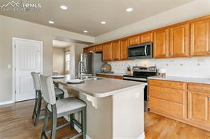 5977 Cumbre Vista Way