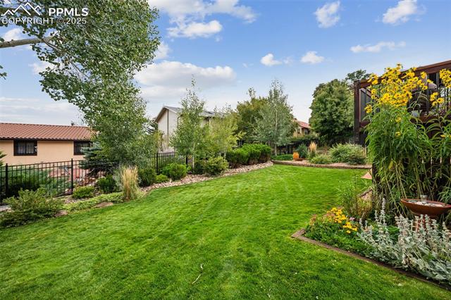 514 Crystal Hills Boulevard