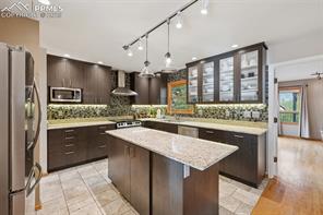 514 Crystal Hills Boulevard