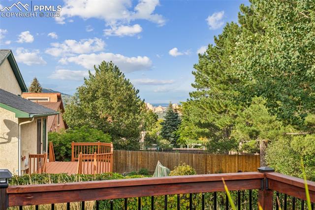 514 Crystal Hills Boulevard