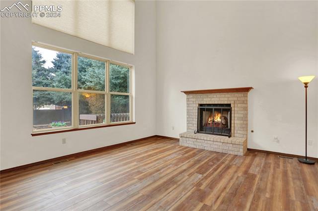 695 Fernglen Court