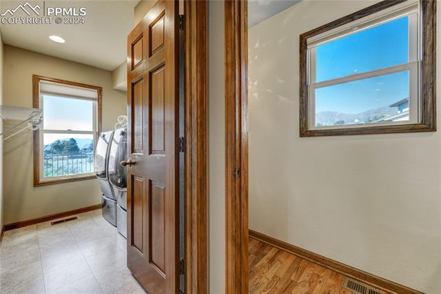 1825 Squire Ridge Court