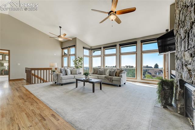 1825 Squire Ridge Court