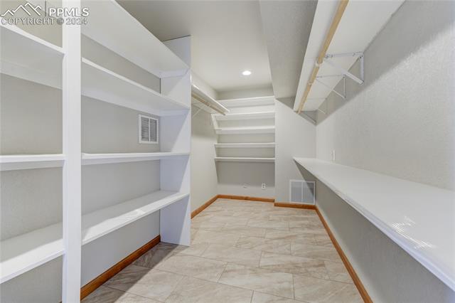1825 Squire Ridge Court