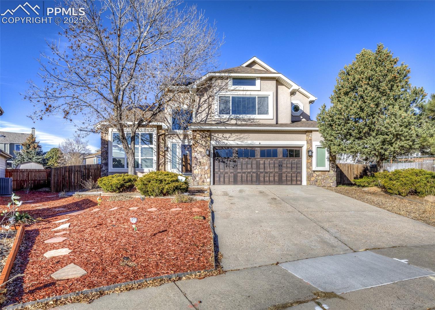 4560 Winthrop Way