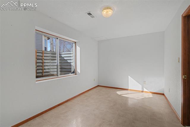 4040 Golf Club Drive