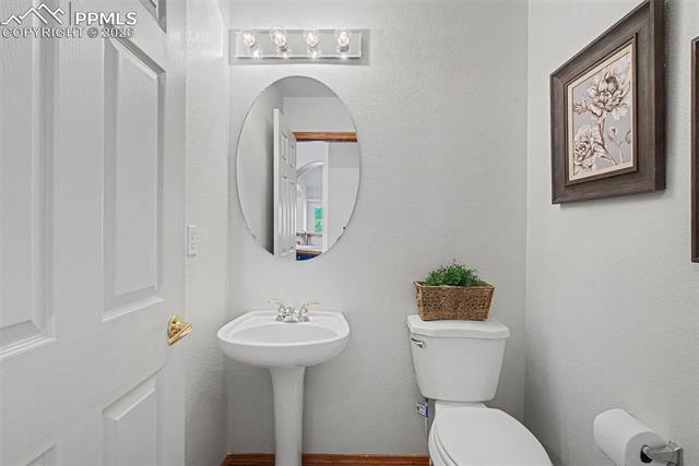 4040 Golf Club Drive