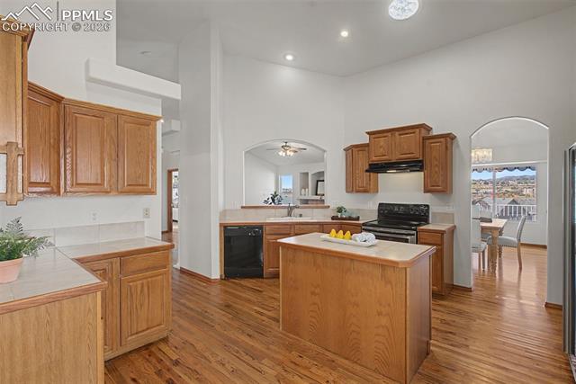 4040 Golf Club Drive