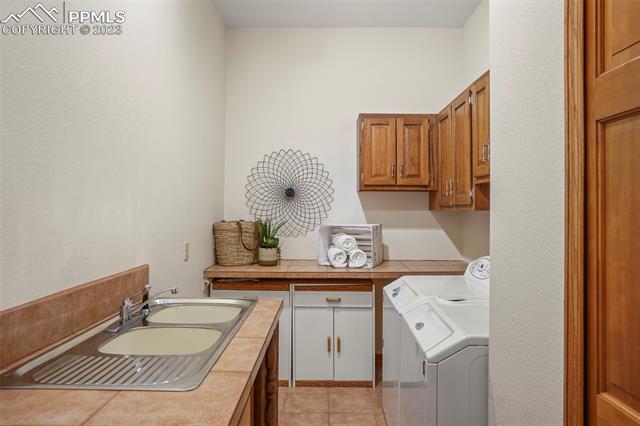 6273 Torrey Pines Drive