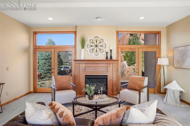 6273 Torrey Pines Drive