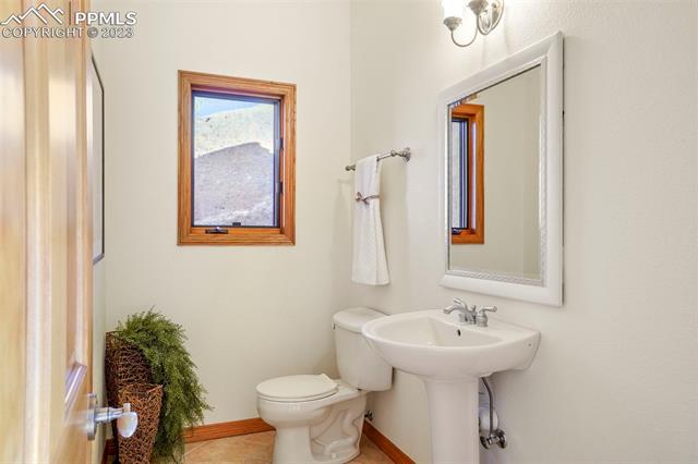 6273 Torrey Pines Drive