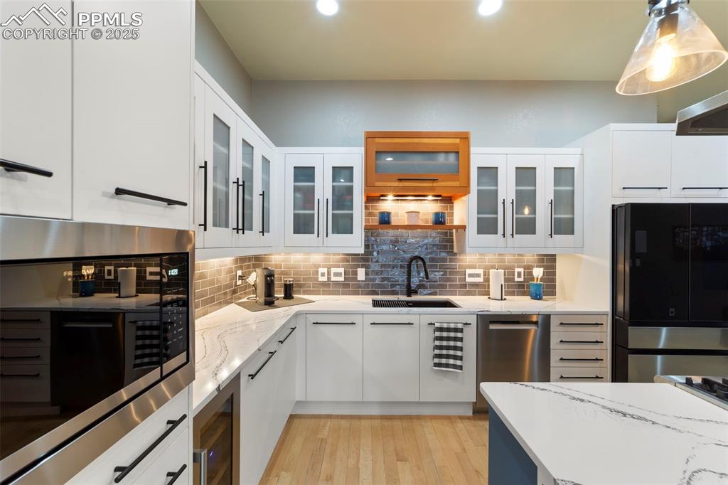319 N Tejon Street 202