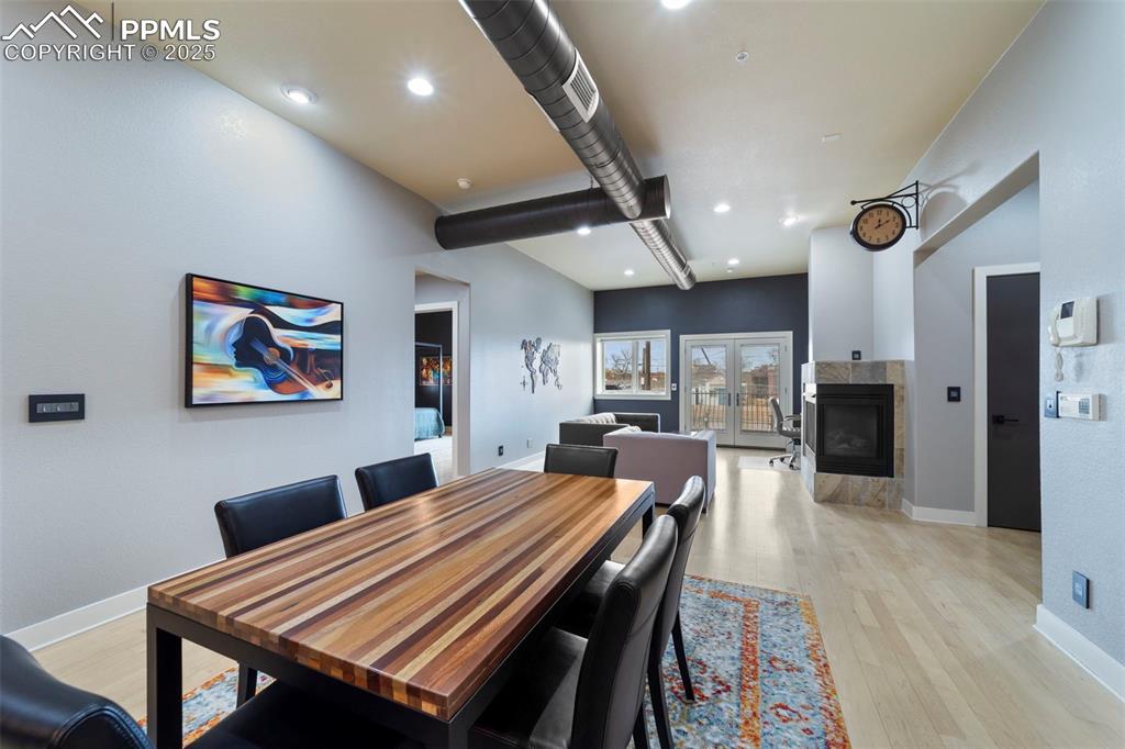319 N Tejon Street 202