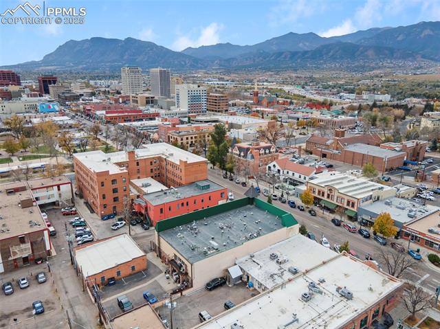 319 N Tejon Street 202