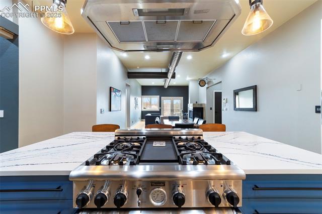 319 N Tejon Street 202