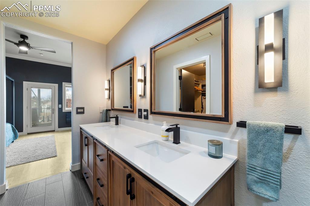 319 N Tejon Street 202