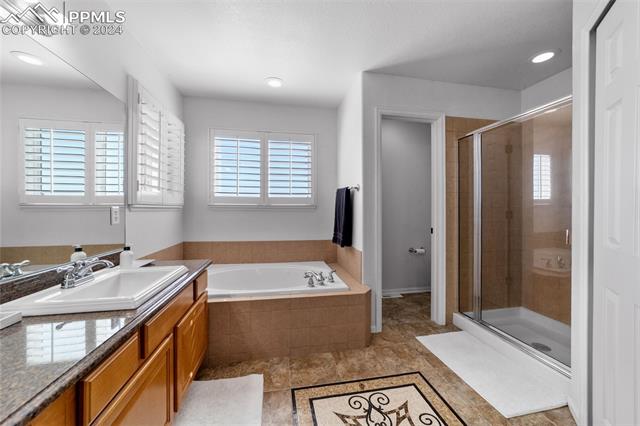 8726 Royal Melbourne Circle