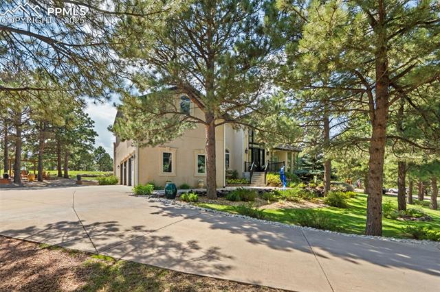 345 Lions Head Drive