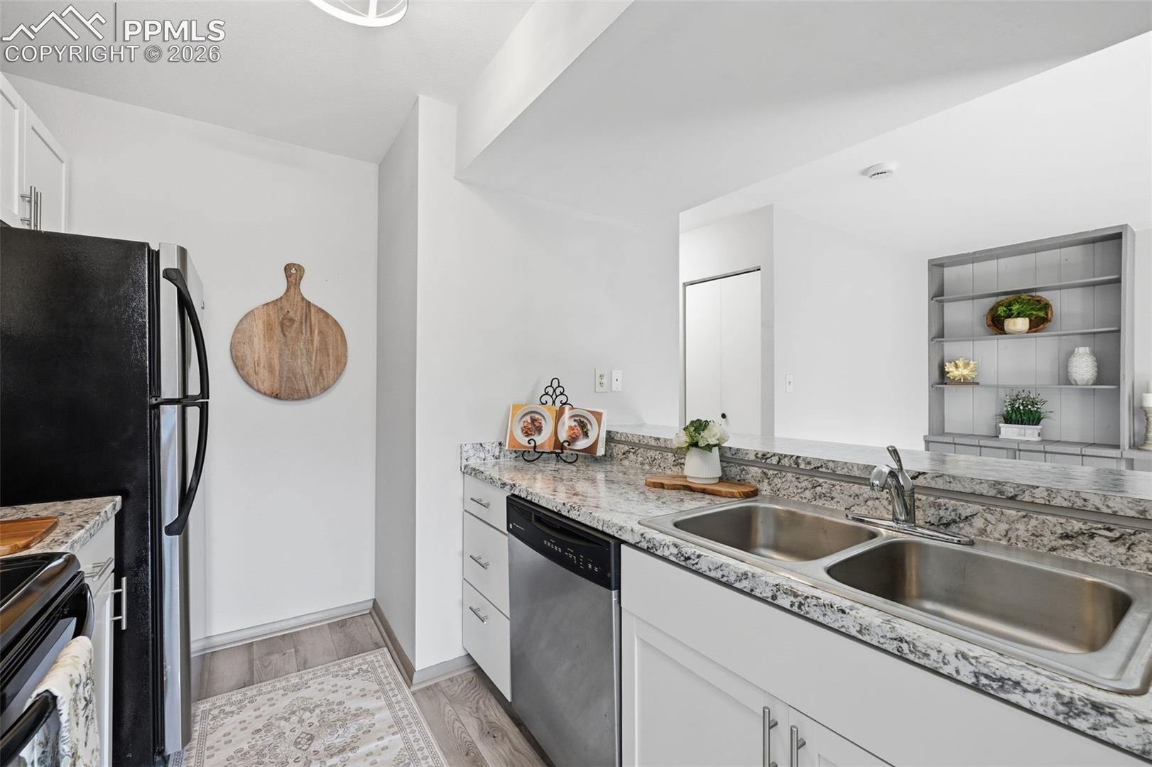935 Saturn Drive 229