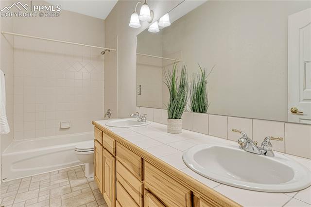 5565 Canvasback Court