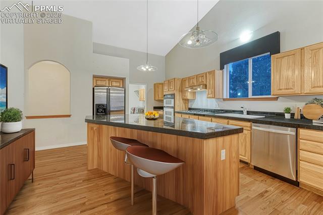 5565 Canvasback Court