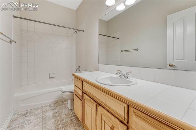 5565 Canvasback Court