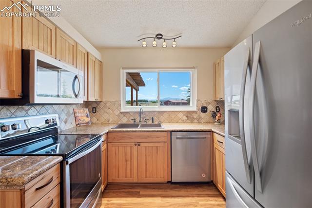 13515 Halleluiah Trail